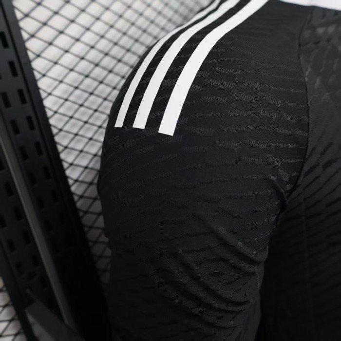 Player Version 2025-2026 Real Madrid Black Goalkeeper Soccer Jersey Real Football Shirt