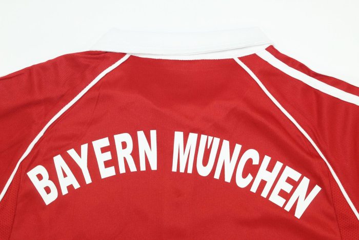 with Bundeslliga Patch Retro Jersey 2005-2006 Bayern Munich Home Soccer Jersey Vintage Football Shirt