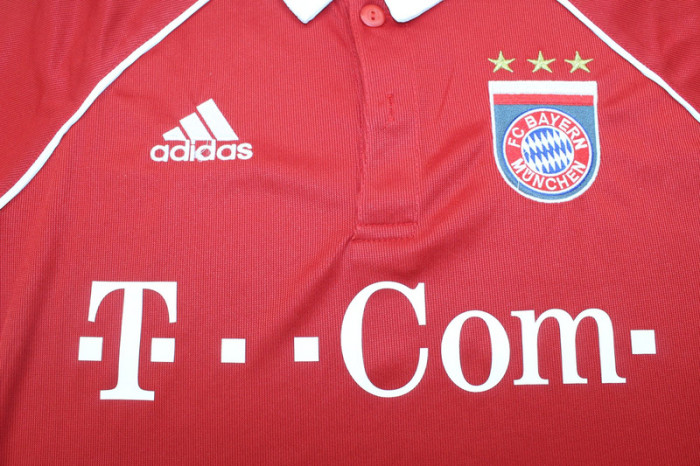 with Bundeslliga Patch Retro Jersey 2005-2006 Bayern Munich Home Soccer Jersey Vintage Football Shirt