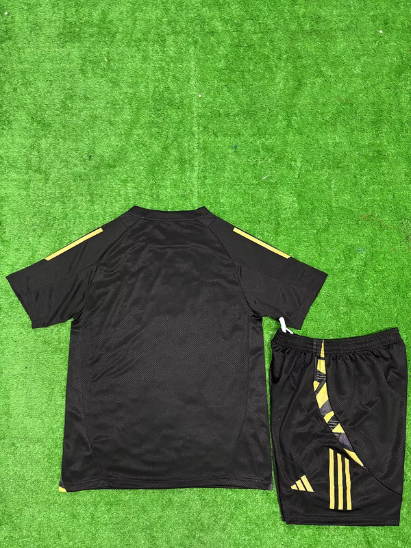 AD703 Blank DIY Soccer Training Uniforms Men's Custom Jersey and Shorts Youth Kids Football Set