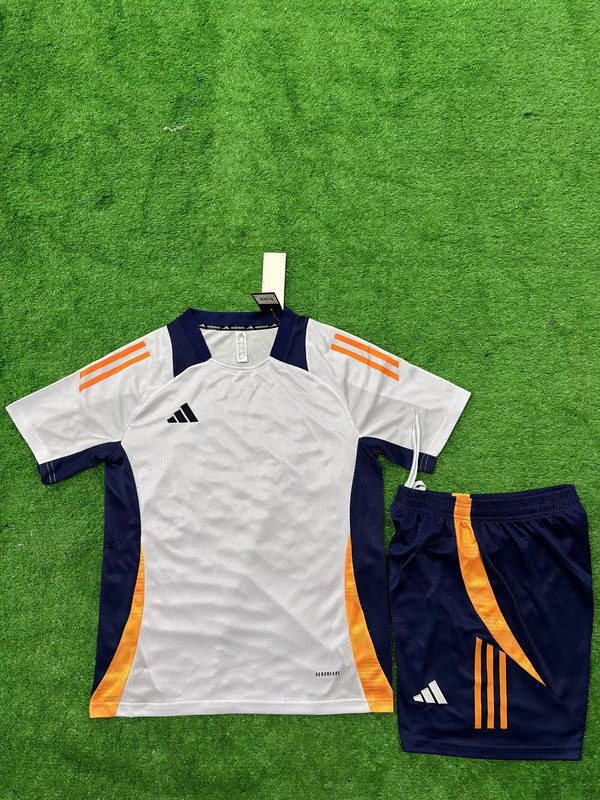 AD703 Blank DIY Soccer Training Uniforms Men's Custom Jersey and Shorts Youth Kids Football Set