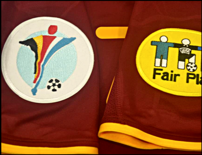 with Patch Retro Jersey 2000 Portugal Home Red Soccer Jersey Vintage Football Shirt