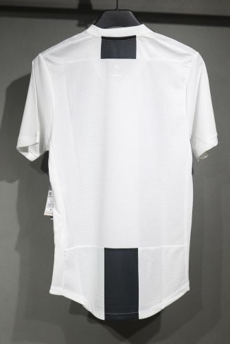 Player Version Retro Jersey 2018-2019 Juventus Home Soccer Jersey Vintage Football Shirt