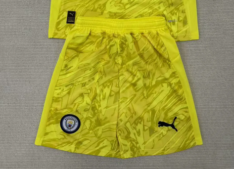 Fan Version 2025-2026 Manchester City Yellow Goalkeeper Soccer Shorts Football Shorts
