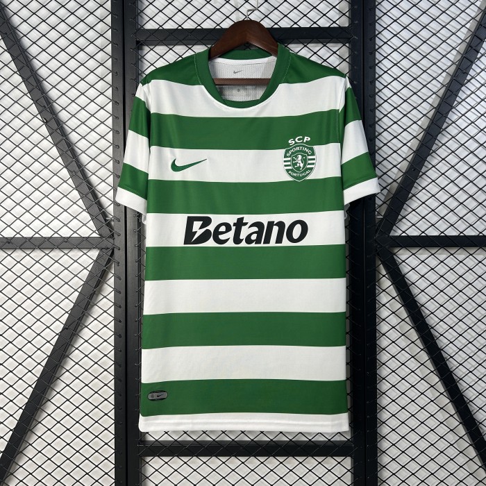 Fan Version 2025-2026 Sporting Lisbon Home Football Shirt Soccer Jersey