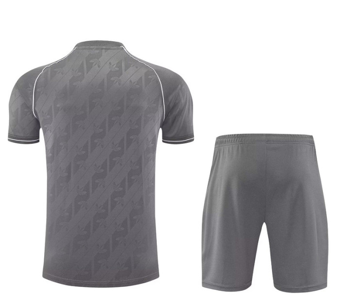 Adult Uniform 2025-2026 Real Madrid Grey Soccer Training Jersey and Shorts Football Set