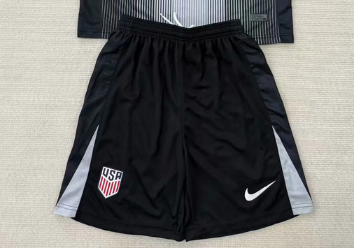 Fan Version USA 2025 Black Goalkeeper Soccer Shorts United States Football Shorts