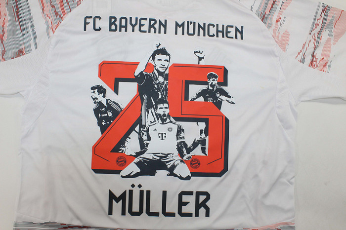 with Bundesliga Patch Fan Version 2025-2026 Bayern Munich MULLER 25 Special Fonts Away Soccer Jersey Bayern Munchen Football Shirt