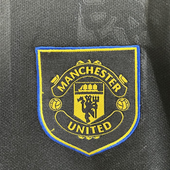 Youth Uniform Kids Kit 2025-2026 Manchester United Third Away Black Soccer Jersey Shorts Child Football Set