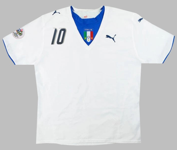 with World Cup Patch Retro Jersey 2006 Italy TOTTI 10 Away White Soccer Jersey Vintage Football Shirt