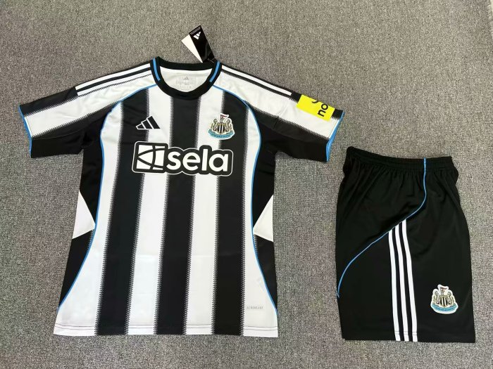 Adult Uniform 2025-2026 Newcastle United Home Soccer Jersey Shorts Men's Football Kit