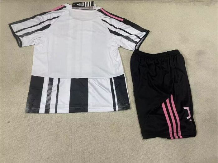 with Sponor Logo Youth Uniform Kids Kit 2025-2026 Juventus Home Soccer Jersey Shorts Child Football Set