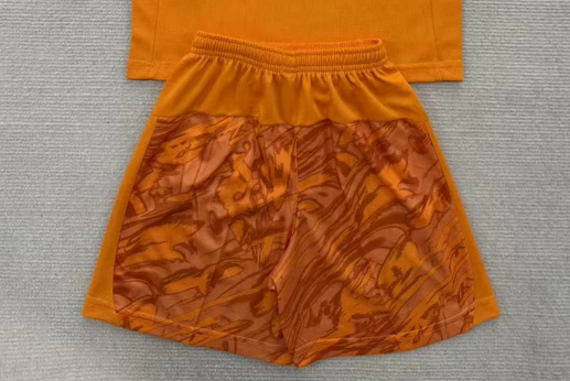 Fan Version 2025-2026 Ac Milan Orange Goalkeeper Soccer Shorts Football Shorts