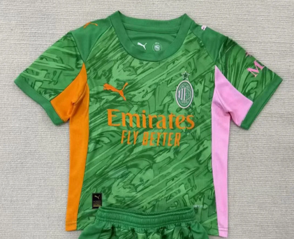 Fan Version 2025-2026 AC Milan Green Goalkeeper Soccer Jersey AC Football Shirt