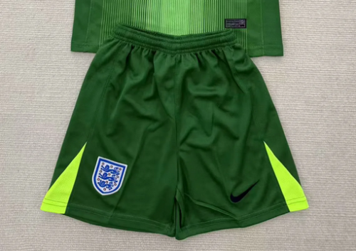 Fan Version 2025-2026 England Green Goalkeeper Soccer Shorts Football Shorts