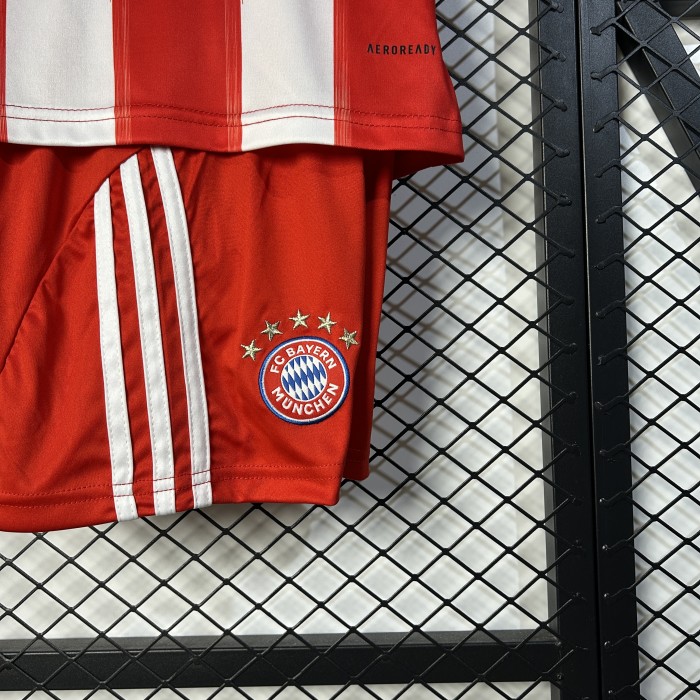 Youth Uniform Kids Kit 2025-2026 Bayern Munich Home Soccer Jersey Shorts Red Child Football Set