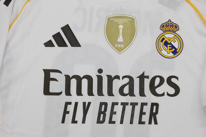 with Club World Cup Sleeve Badge & Intercontinental Cup Winners Badge Fans Version 2025-2026 Real Madrid MODRIC 10 Special Fonts Home Soccer Jersey Real Football Shirt