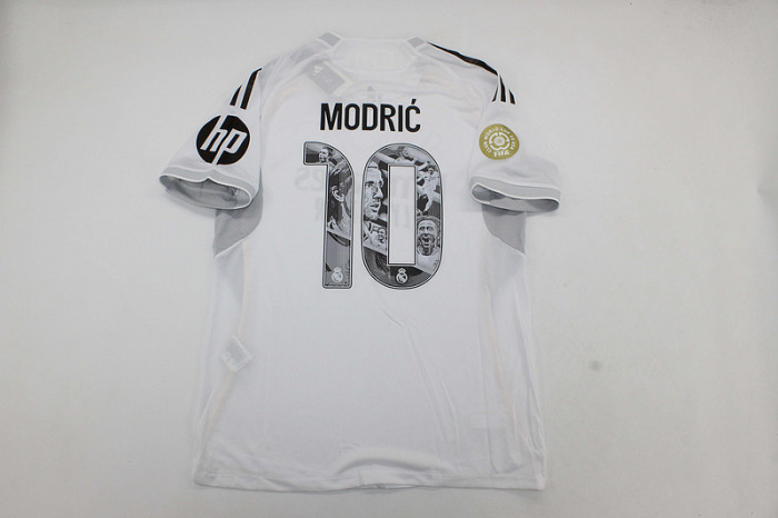 with Club World Cup Sleeve Badge & Intercontinental Cup Winners Badge Fans Version 2025-2026 Real Madrid MODRIC 10 Special Fonts Home Soccer Jersey Real Football Shirt