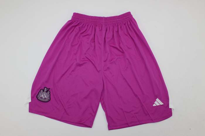 Fan Version 2025-2026 Newcastle United Purple Goalkeeper Soccer Shorts Football Shorts