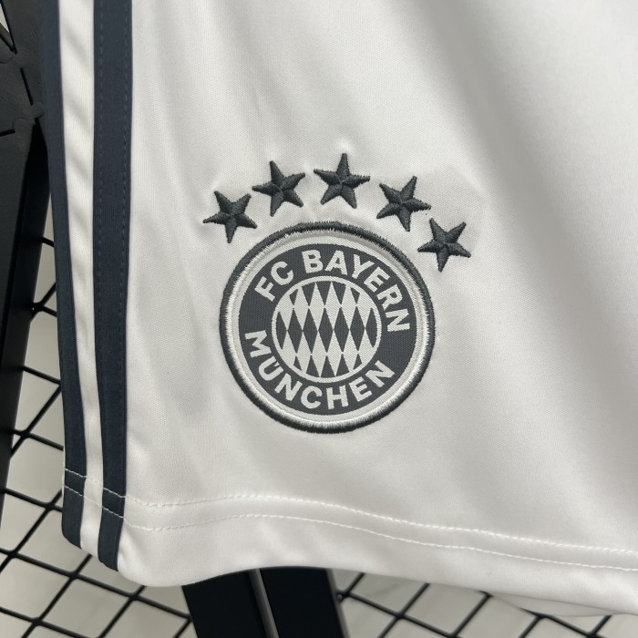 Fan Version 2025-2026 Bayern Munich Away Soccer Shorts Football Shorts