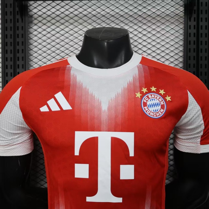 Player Version 2025-2026 Bayern Munich Home Soccer Jersey Bayern Munchen Red/White Football Shirt