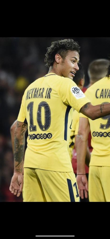 with Ligue 1 Patch Retro Jersey 2017-2018 PSG NEYMAR JR 10 Away Yellow Soccer Jersey Vintage Paris Football Maillot
