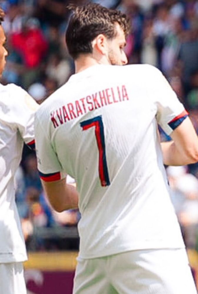 with one Star+Front Lettering Player Version 2025-2026 PSG KVARATSKHELIA 7 White Special Edition Soccer Jersey Paris Football Maillot