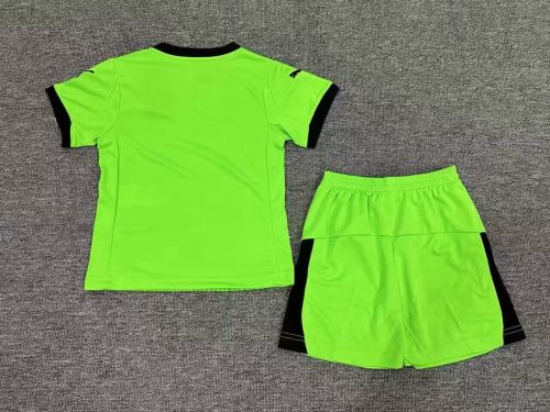Youth Uniform Kids Kit Portugal 2025 Green Goalkeeper Soccer Jersey Shorts Child Football Set