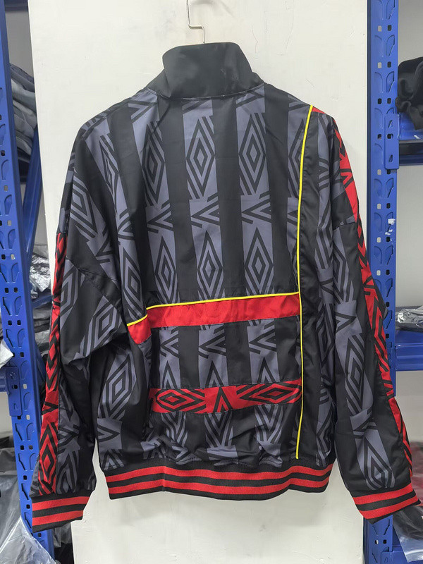 Retro Model 2025-2026 Manchester United Black/Grey Soccer Windbreaker Jacket Football Jacket