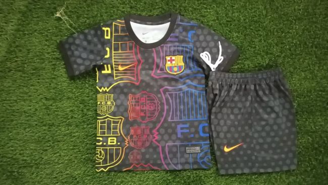 Youth Uniform Kids Kit 2025-2026 Barcelona Special Edition Soccer Jersey Shorts Child Football Set