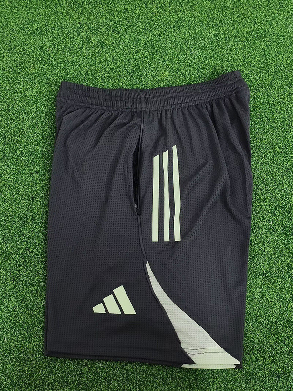 with Pocket Player Version 2025-2026 Real Madrid Black Soccer Training Shorts Football Shorts