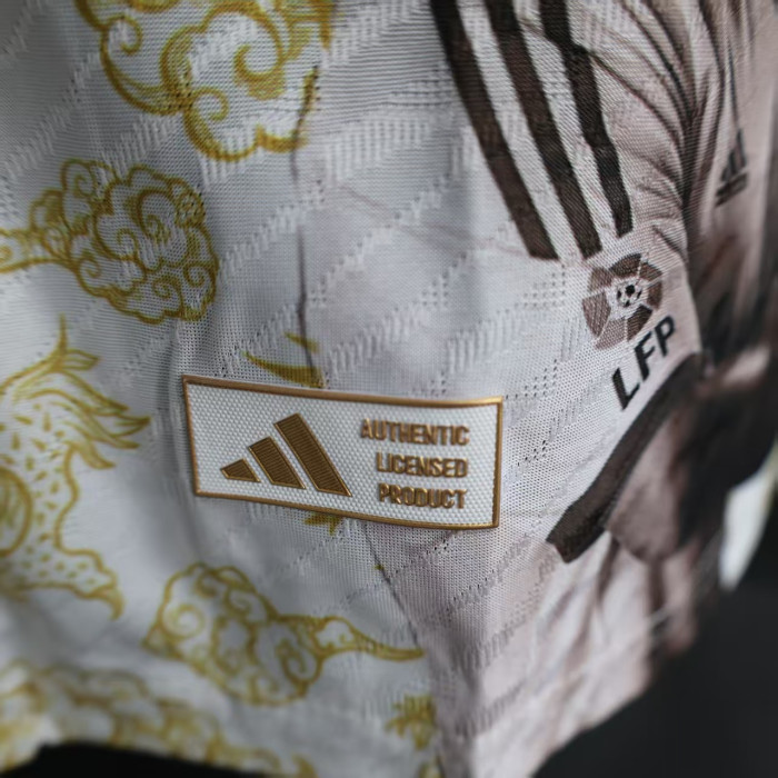 Player Version 2025-2026 Real Madrid White/Yellow Special Version Soccer Jersey Real Football Shirt