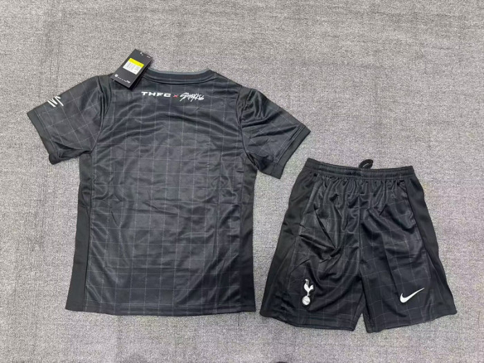 Youth Uniform Kids Kit 2025-2026 TOT X SXVAVKIDS Black Soccer Jersey Shorts Child Football Set