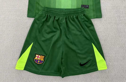 Fan Version 2025-2026 Barcelona Green Goalkeeper Soccer Shorts Football Shorts