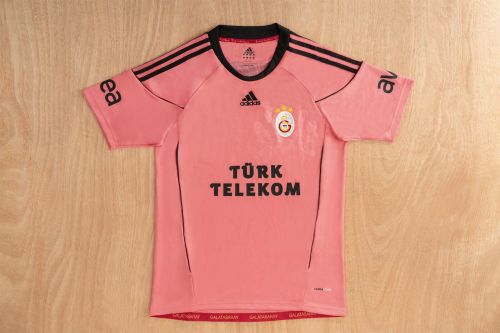 Retro Jersey 2010-2011 Galatasaray Third Away Pink Soccer Jersey Vintage Football Shirt