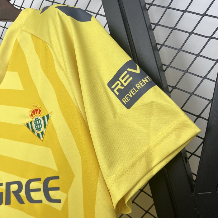 with LALIGA Patch Fan Version 2025-2026 Real Betis Yellow Goalkeeper Soccer Jersey Football Shirt