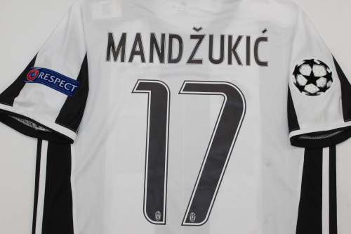 with Italia Coppa+Scudetto+UCL Patch Retro Jersey 2016-2017 Juventus MANDZUKIC 17 Home Soccer Jersey Vintage Football Shirt