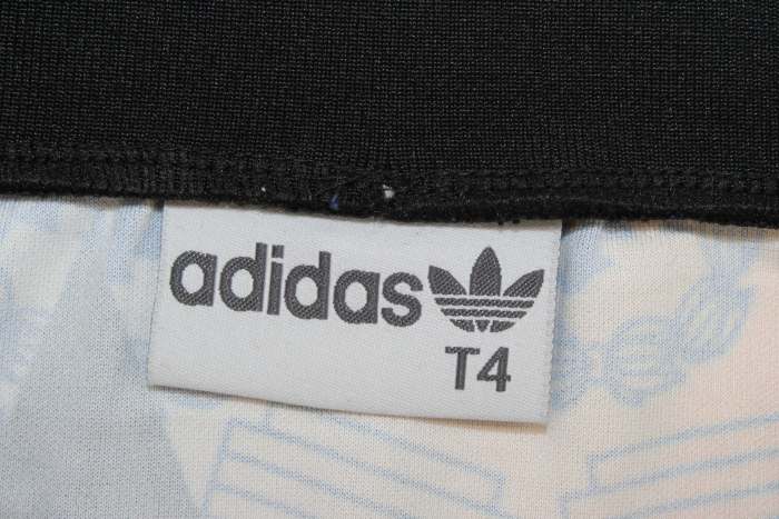 Long Sleeve Retro Jersey 1993-1994 Argentina 1 Colorful Goalkeeper Soccer Jersey Vintage Football Shirt