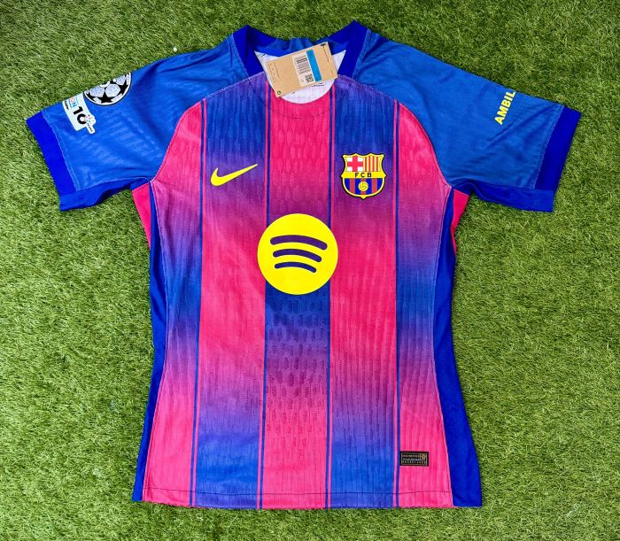with UCL Patch Barca Camisetas de Futbol Player Version 2025-2026 Barcelona Home Soccer Jersey Football Shirt