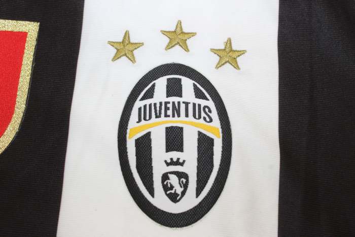 with Italia Coppa+Scudetto+UCL Patch Retro Jersey 2016-2017 Juventus Home Soccer Jersey Vintage Football Shirt