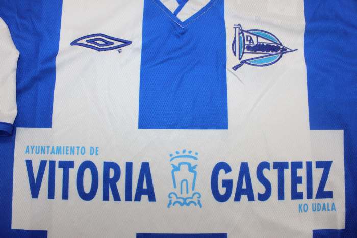 with LALIGA Patch Retro Jersey 2003-2004 Deportivo Alaves PALERMO 16 Home Soccer Jersey Vintage Football Shirt