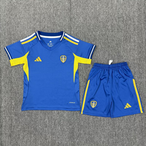 without Sponor Logo Youth Uniform Kids Kit 2025-2026 Leeds United Away Blue Soccer Jersey Shorts Child Football Set