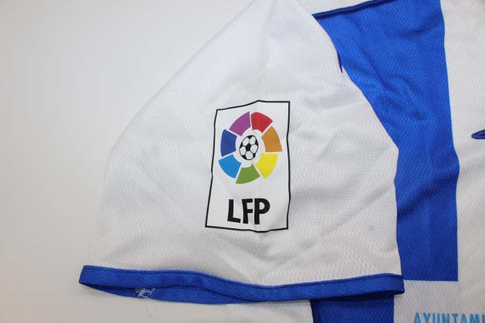 with LALIGA Patch Retro Jersey 2003-2004 Deportivo Alaves Home Soccer Jersey Vintage Football Shirt