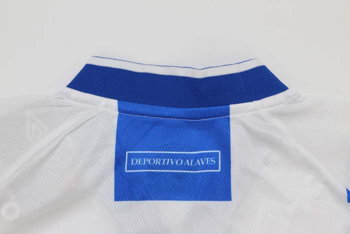 with LALIGA Patch Retro Jersey 2003-2004 Deportivo Alaves Home Soccer Jersey Vintage Football Shirt
