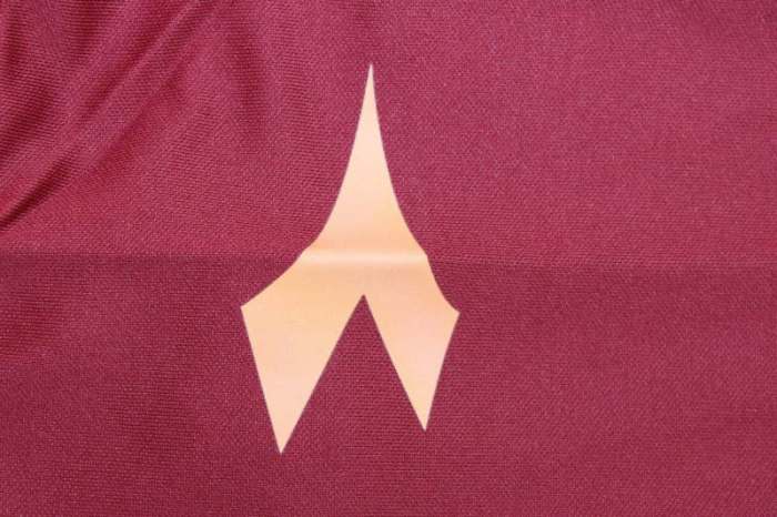with Serie A Patch Retro Jersey 2006-2007 As Roma Home Soccer Jersey Vintage Football Shirt
