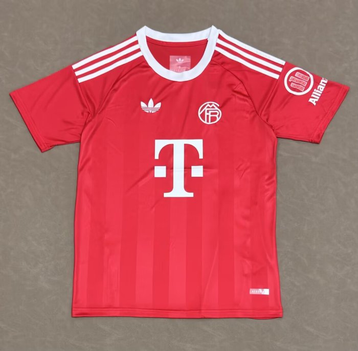Fan Version 2025-2026 Bayern Munich Red Goalkeeper Soccer Jersey Bayern Munchen Football Shirt