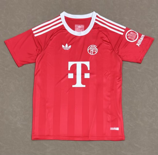 Fan Version 2025-2026 Bayern Munich Red Goalkeeper Soccer Jersey Bayern Munchen Football Shirt