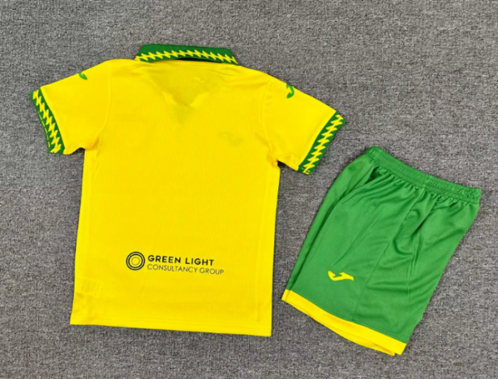 Youth Uniform Kids Kit 2025-2026 Norwich City Home Soccer Jersey Shorts Child Football Set
