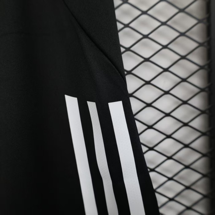 Player Version 2025-2026 Manchester United Black Soccer Shorts Football Shorts