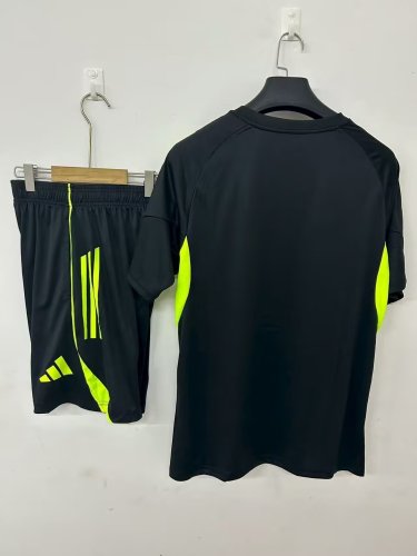 Adult Uniform 2025-2026 Celtic Black Soccer Training Jersey and Shorts Football Kits